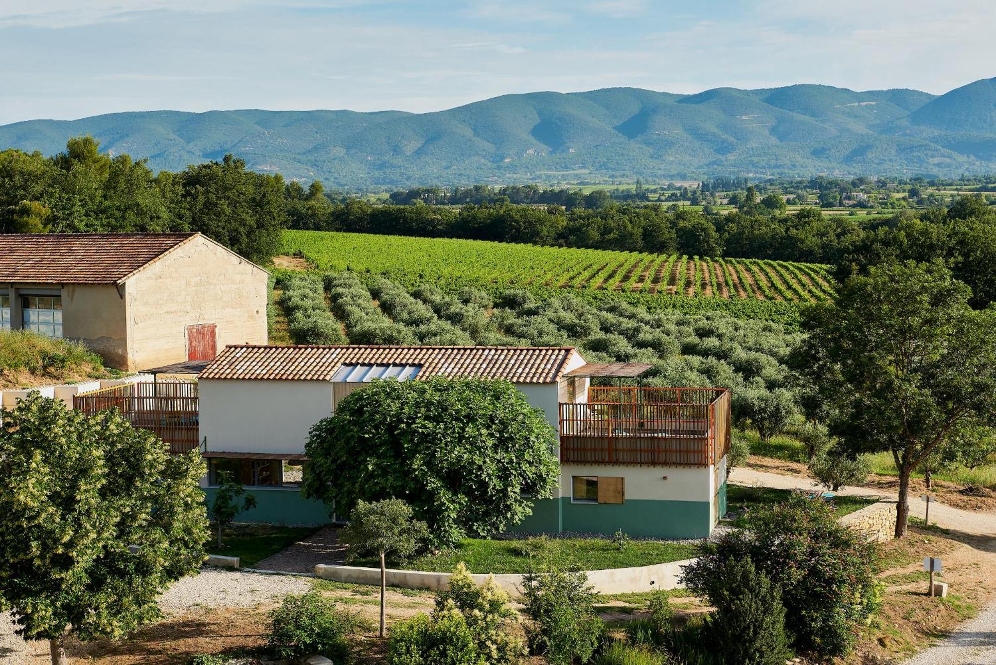 Domaine La Ferme Hi Bride Bed & Breakfast Villelaure ภายนอก รูปภาพ