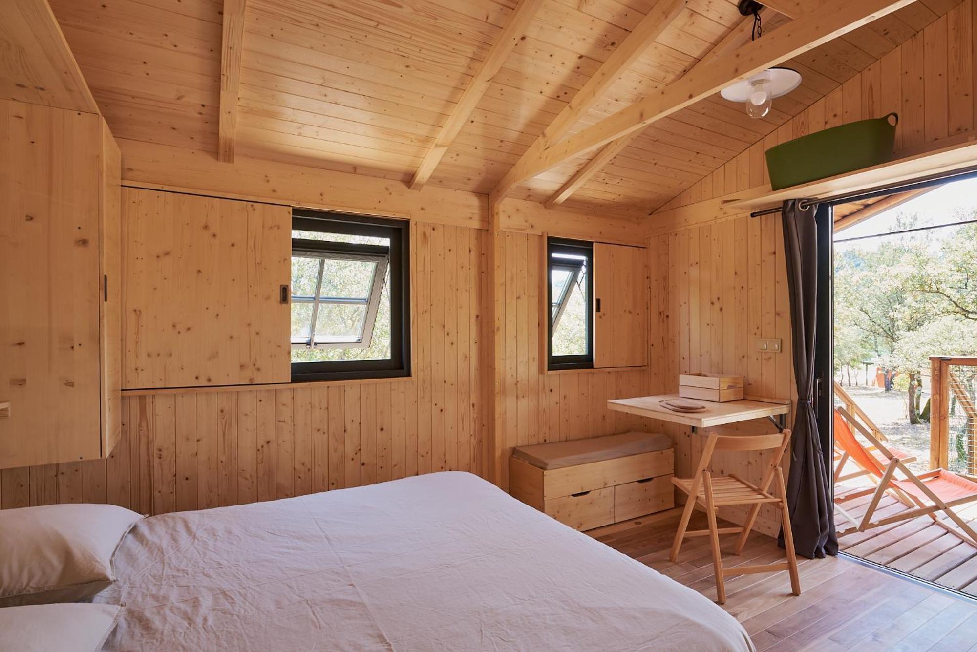 Domaine La Ferme Hi Bride Bed & Breakfast Villelaure ภายนอก รูปภาพ