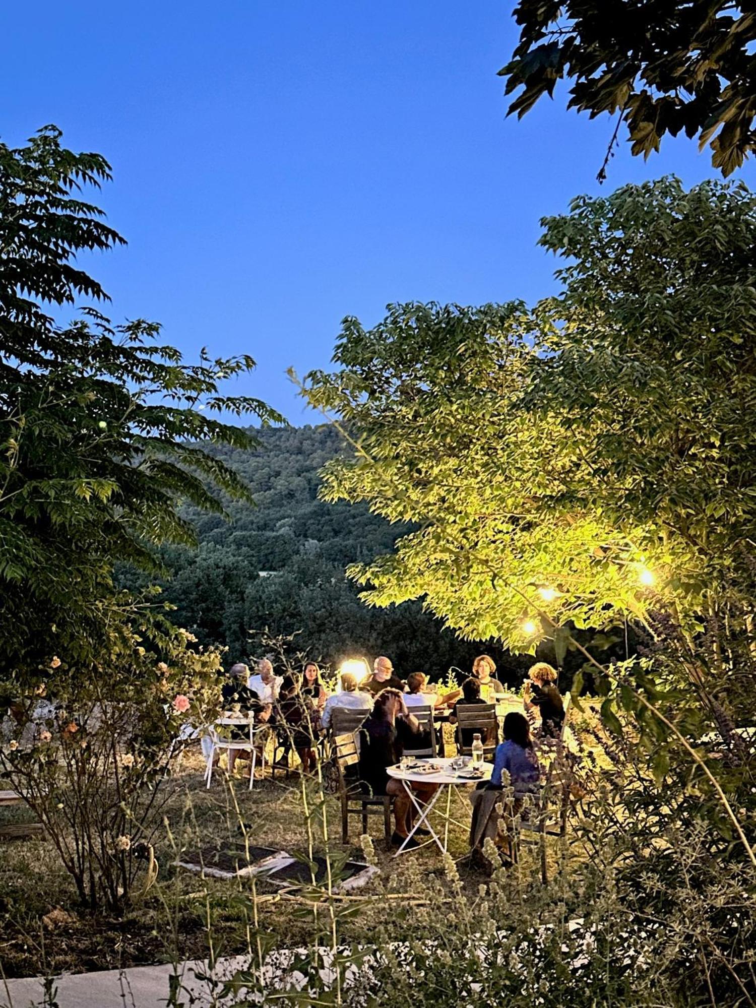 Domaine La Ferme Hi Bride Bed & Breakfast Villelaure ภายนอก รูปภาพ