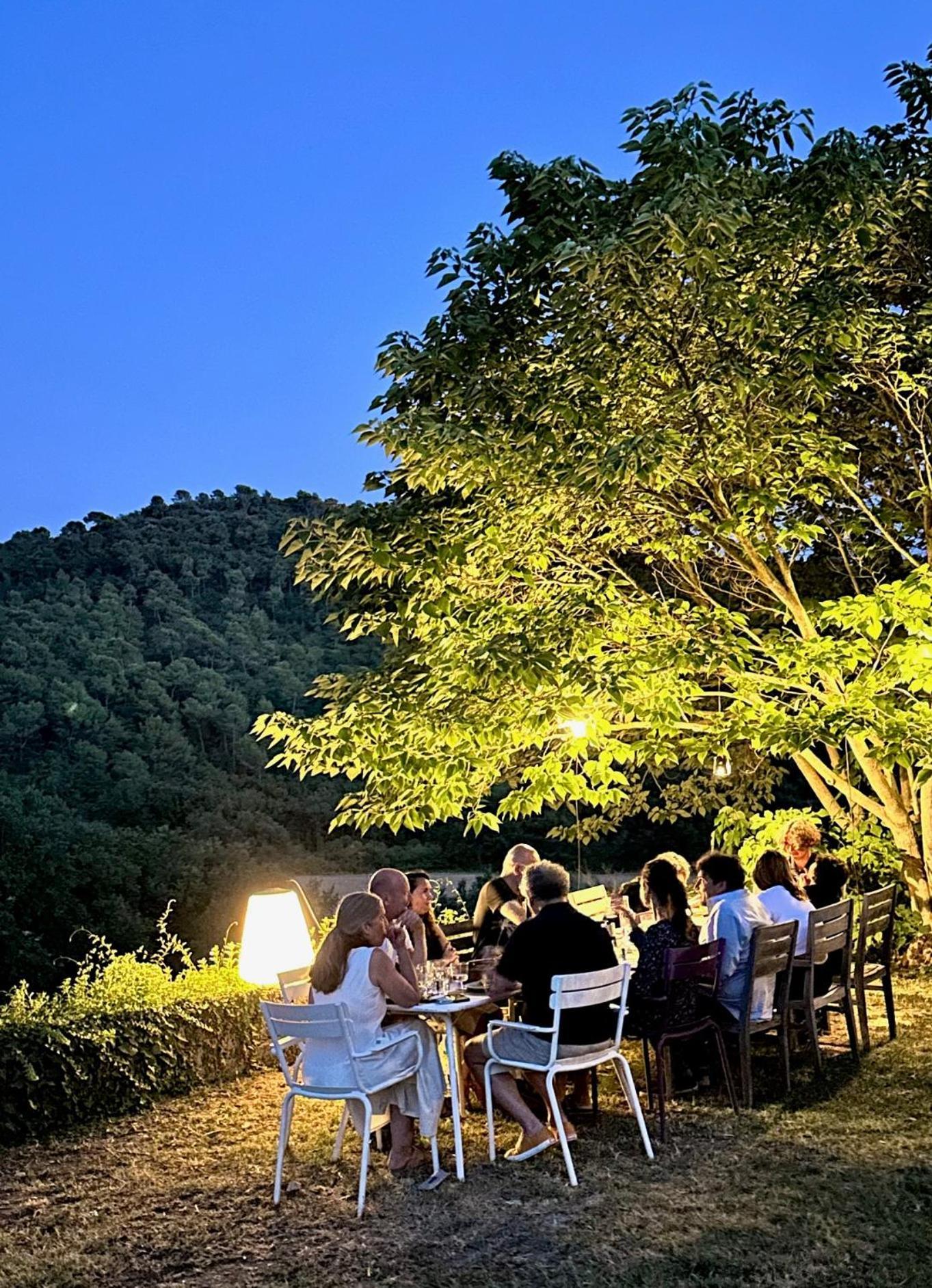 Domaine La Ferme Hi Bride Bed & Breakfast Villelaure ภายนอก รูปภาพ